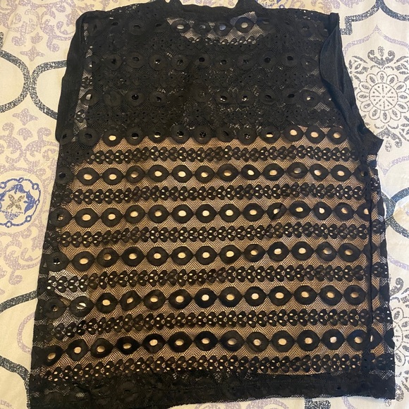 Lace Zara top - Picture 2 of 3